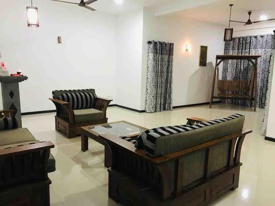 Akash Villa Talaramba Luaran gambar