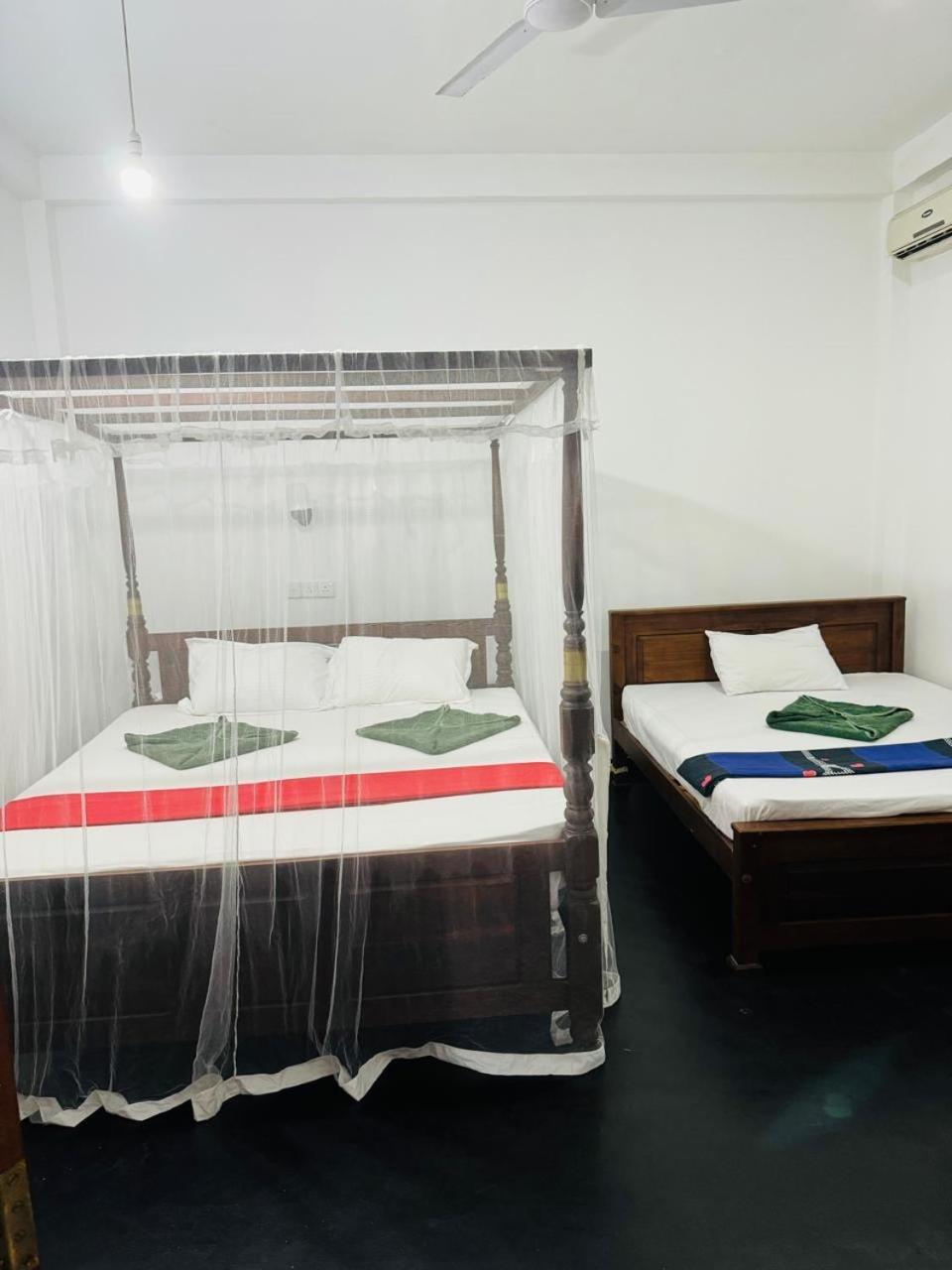Akash Villa Talaramba Luaran gambar