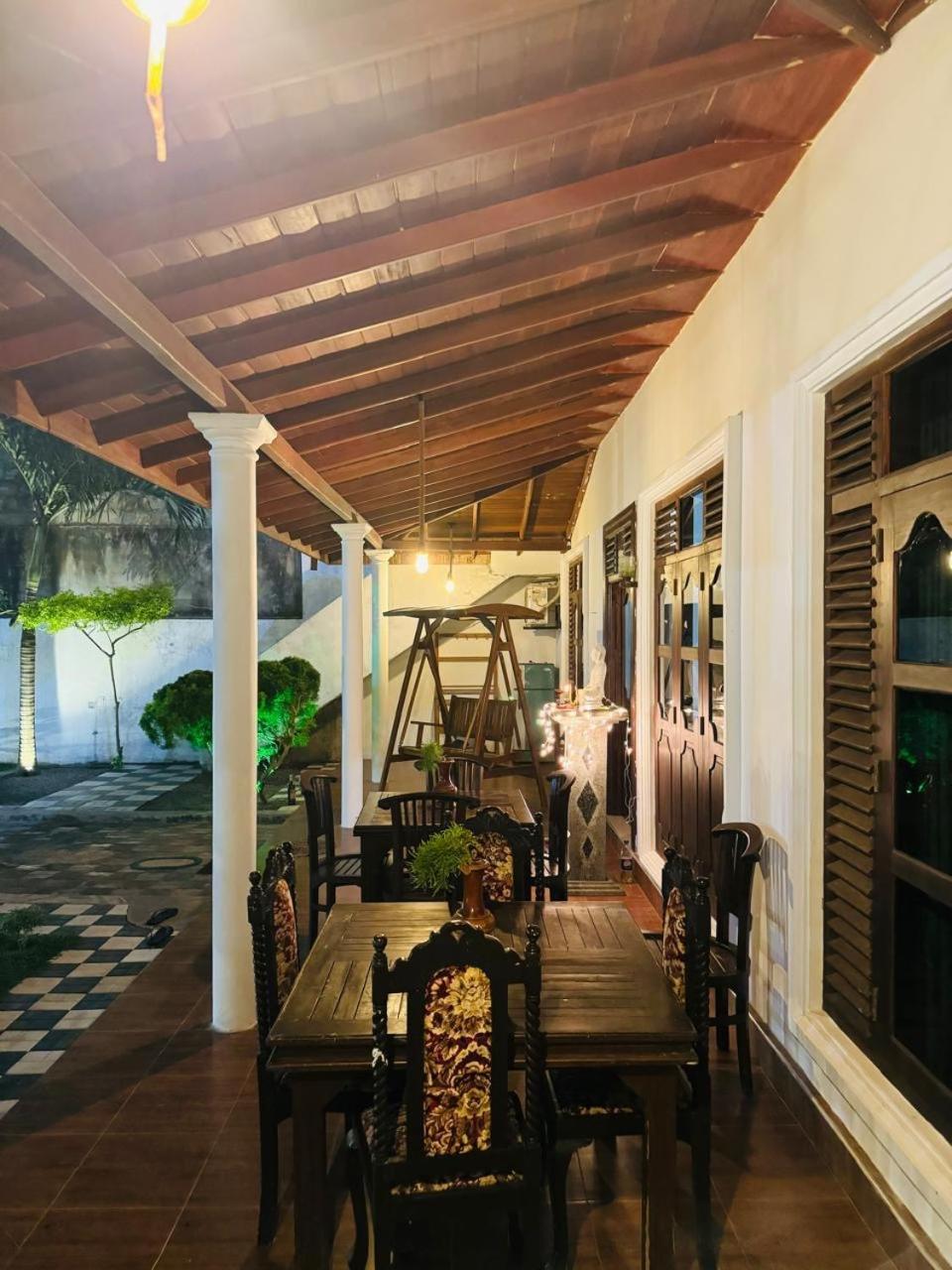 Akash Villa Talaramba Luaran gambar