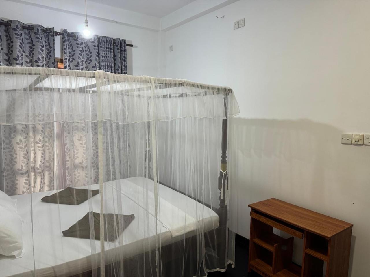 Akash Villa Talaramba Luaran gambar